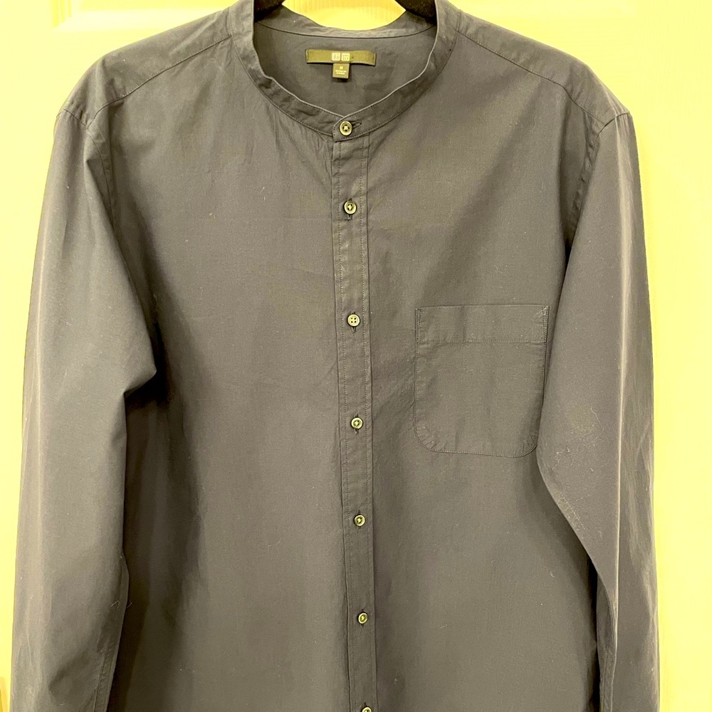 Uniqlo Men’s Dress Shirt